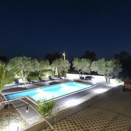Lovely Holiday Home In Policnik With Private Pool Kültér fotó