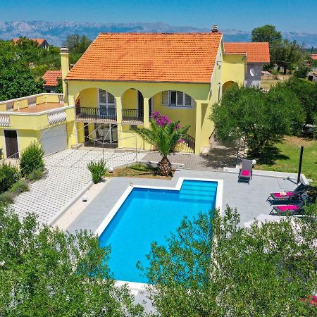 Lovely Holiday Home In Policnik With Private Pool Kültér fotó