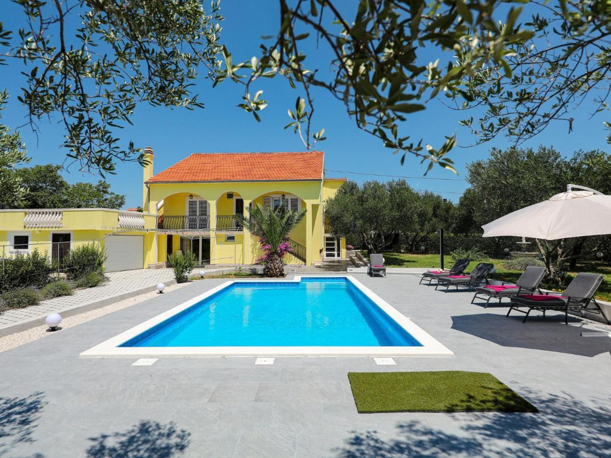 Lovely Holiday Home In Policnik With Private Pool Kültér fotó